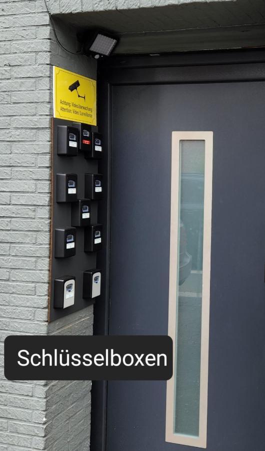 Eva'S Hostel - Self Check-In & Only Private Rooms Dusseldorf Exterior photo